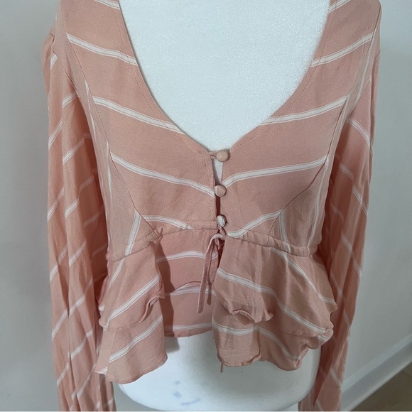 Free People Samifran Stripped Ruffle V-Neck Cropped Blouse |Size Small| - Picture 4 of 8